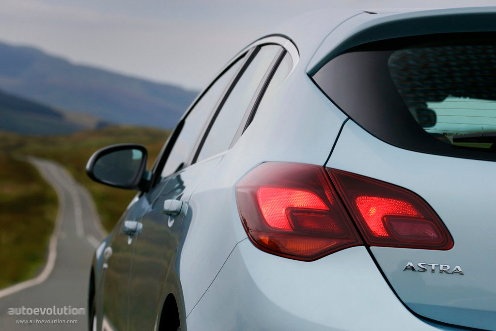 Vauxhall Astra Hatchback photo 16