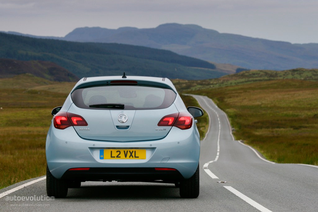Vauxhall Astra Hatchback photo 17