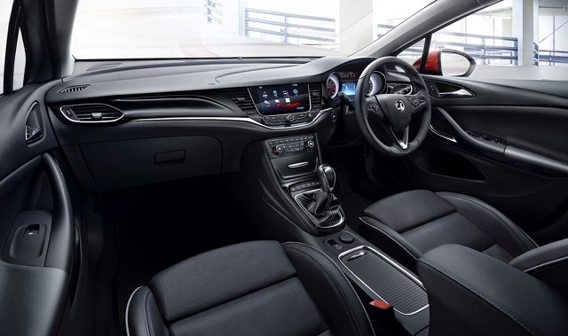 Vauxhall Astra Hatchback photo 13