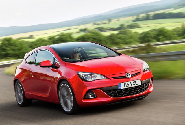 Vauxhall Astra Hatchback photo 1