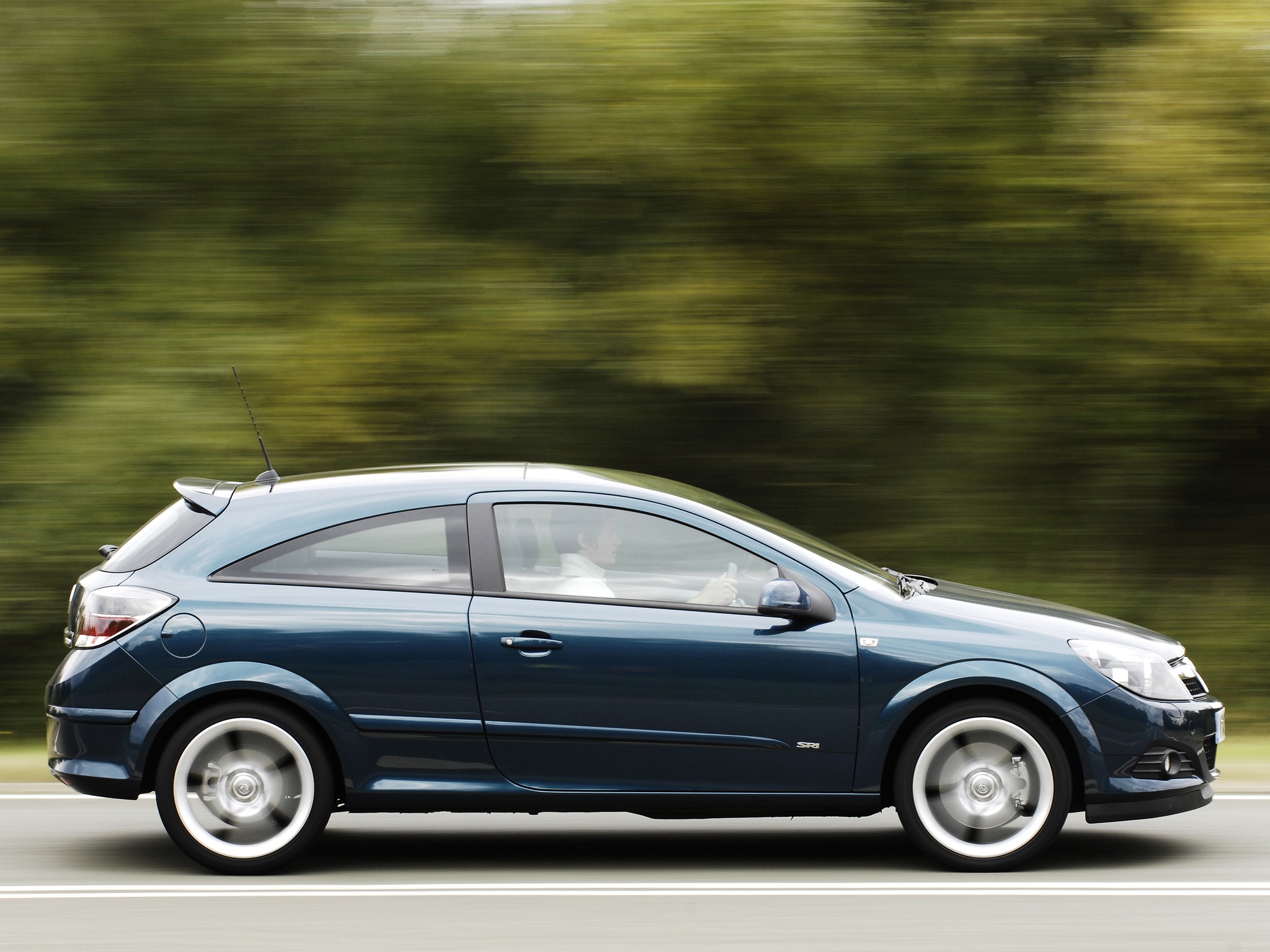 Vauxhall Astra Sport Hatch photo 14