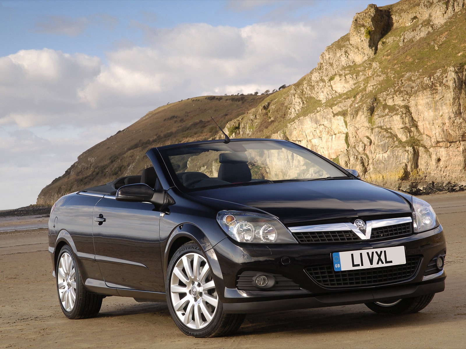 Vauxhall Astra Twin Top photo 9