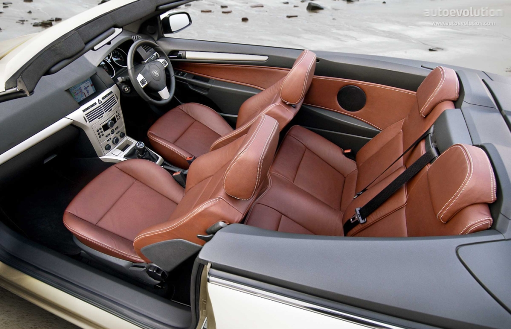 Vauxhall Astra Twin Top photo 39