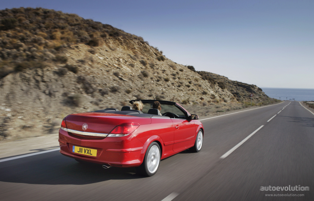Vauxhall Astra Twin Top photo 4