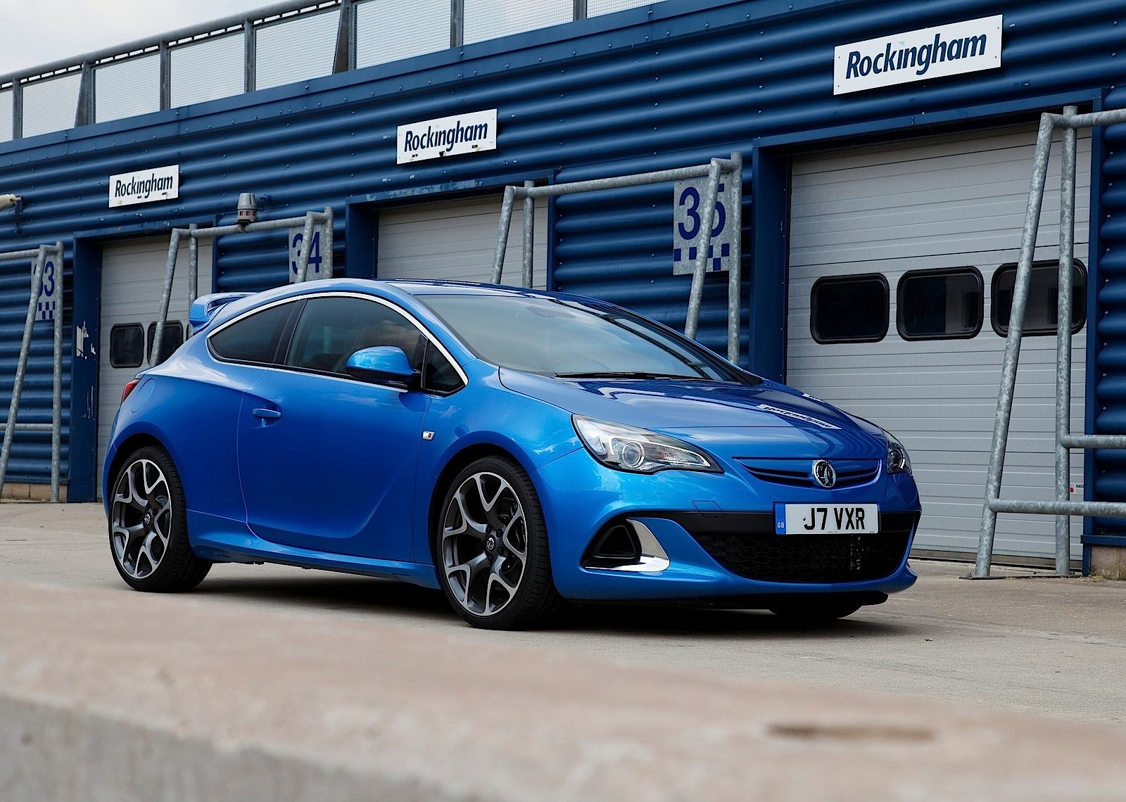 Vauxhall Astra Vxr photo 13