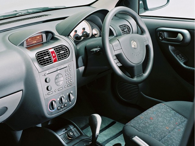 Vauxhall Corsa 3 Doors photo 11