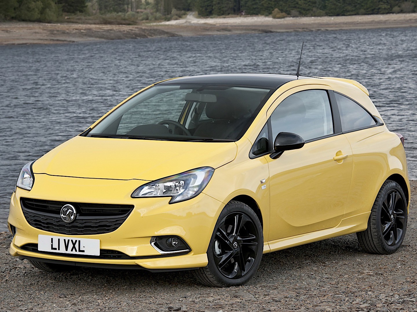 Vauxhall Corsa 3 Doors photo 15