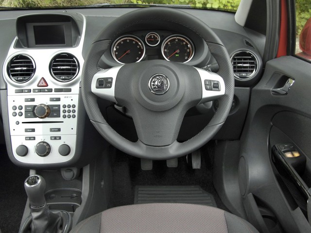 Vauxhall Corsa 5 Doors photo 21