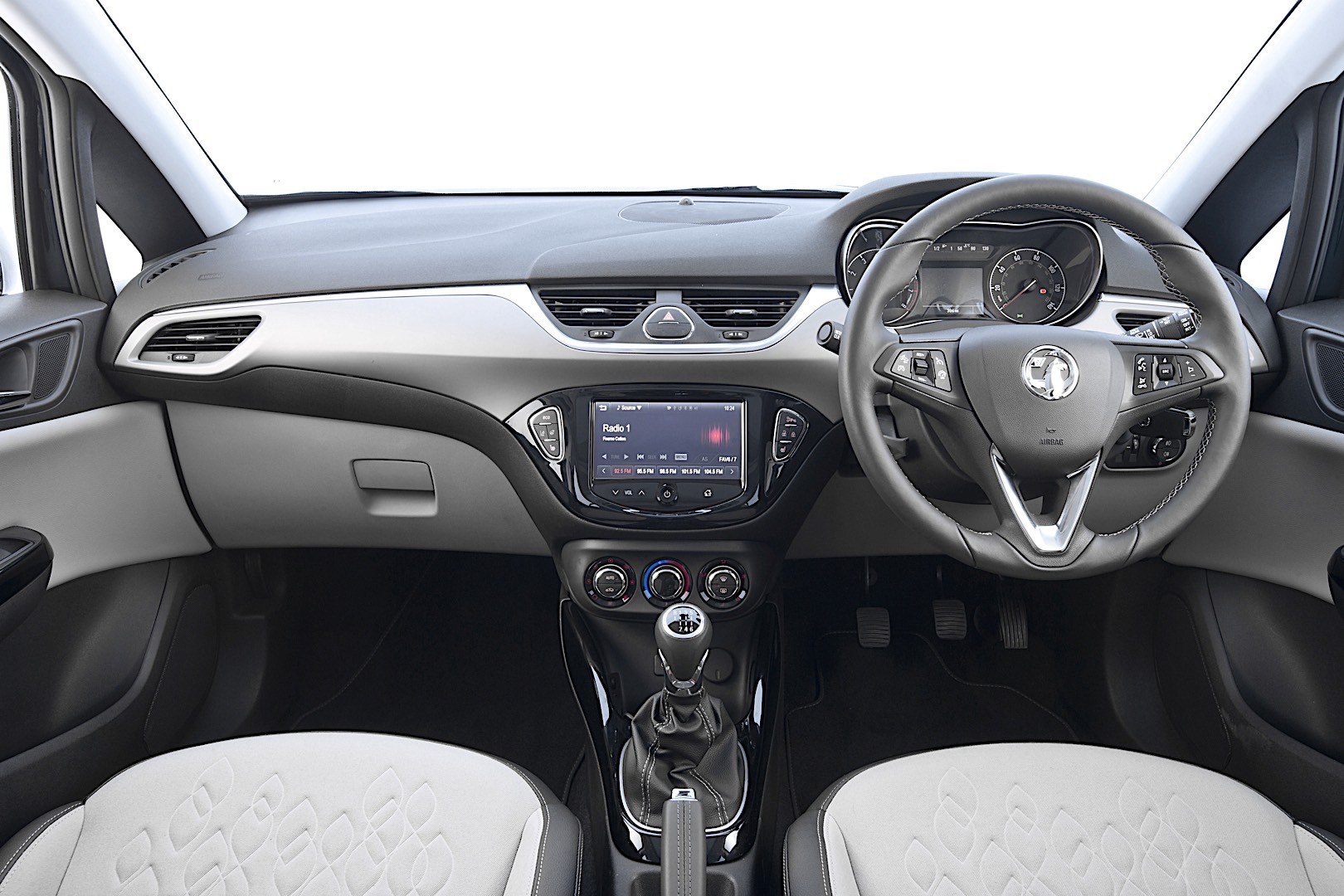 Vauxhall Corsa 5 Doors photo 19