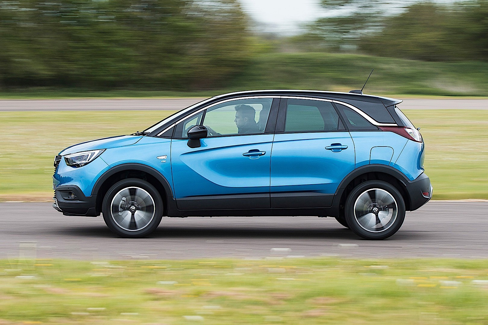 Vauxhall Crossland X photo 12