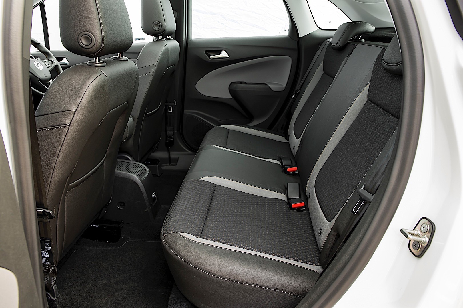 Vauxhall Crossland X photo 27