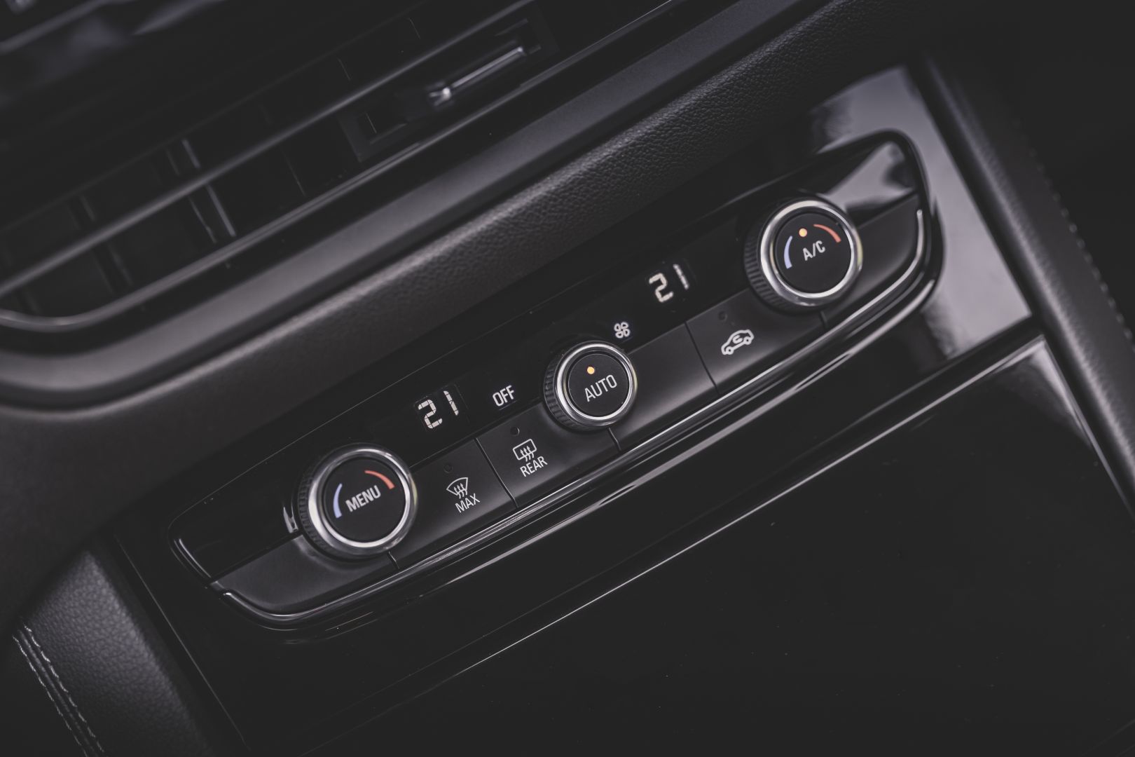 Vauxhall Grandland photo 144