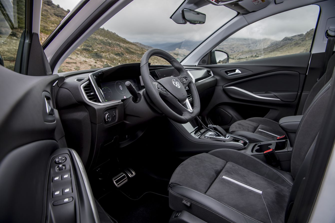 Vauxhall Grandland photo 35