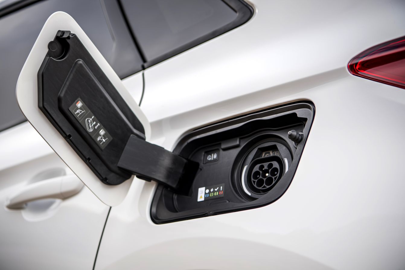 Vauxhall Grandland photo 2