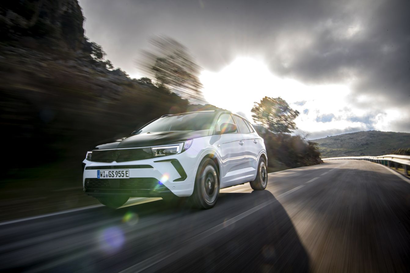 Vauxhall Grandland photo 4