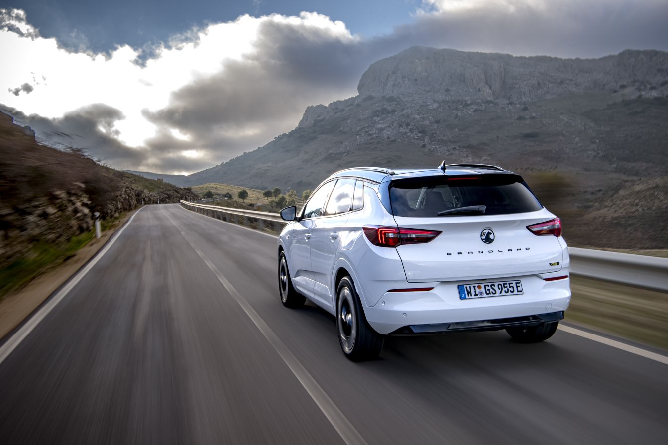 Vauxhall Grandland photo 11