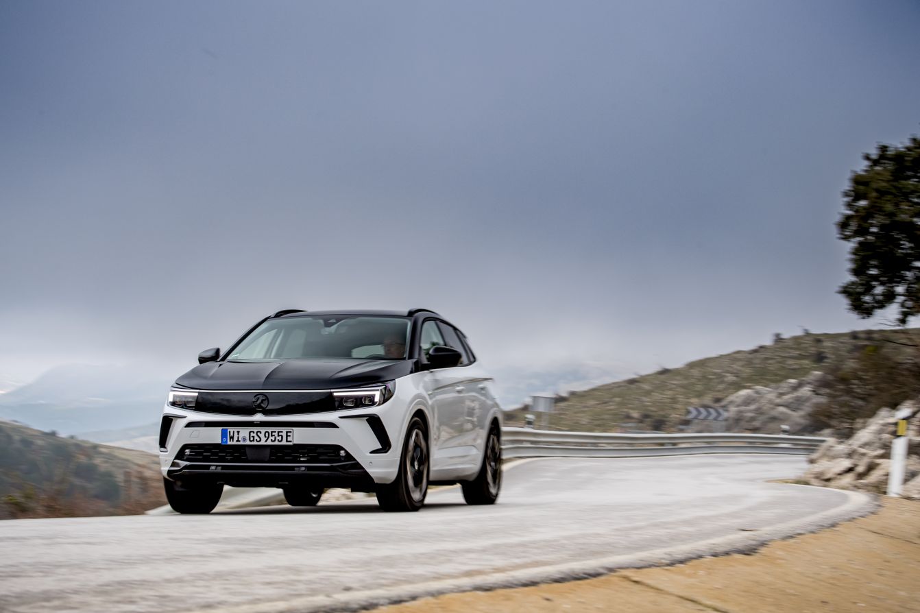 Vauxhall Grandland photo 17