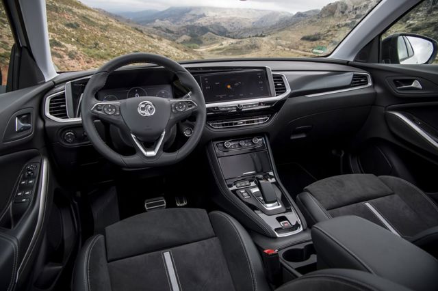 Vauxhall Grandland photo 38