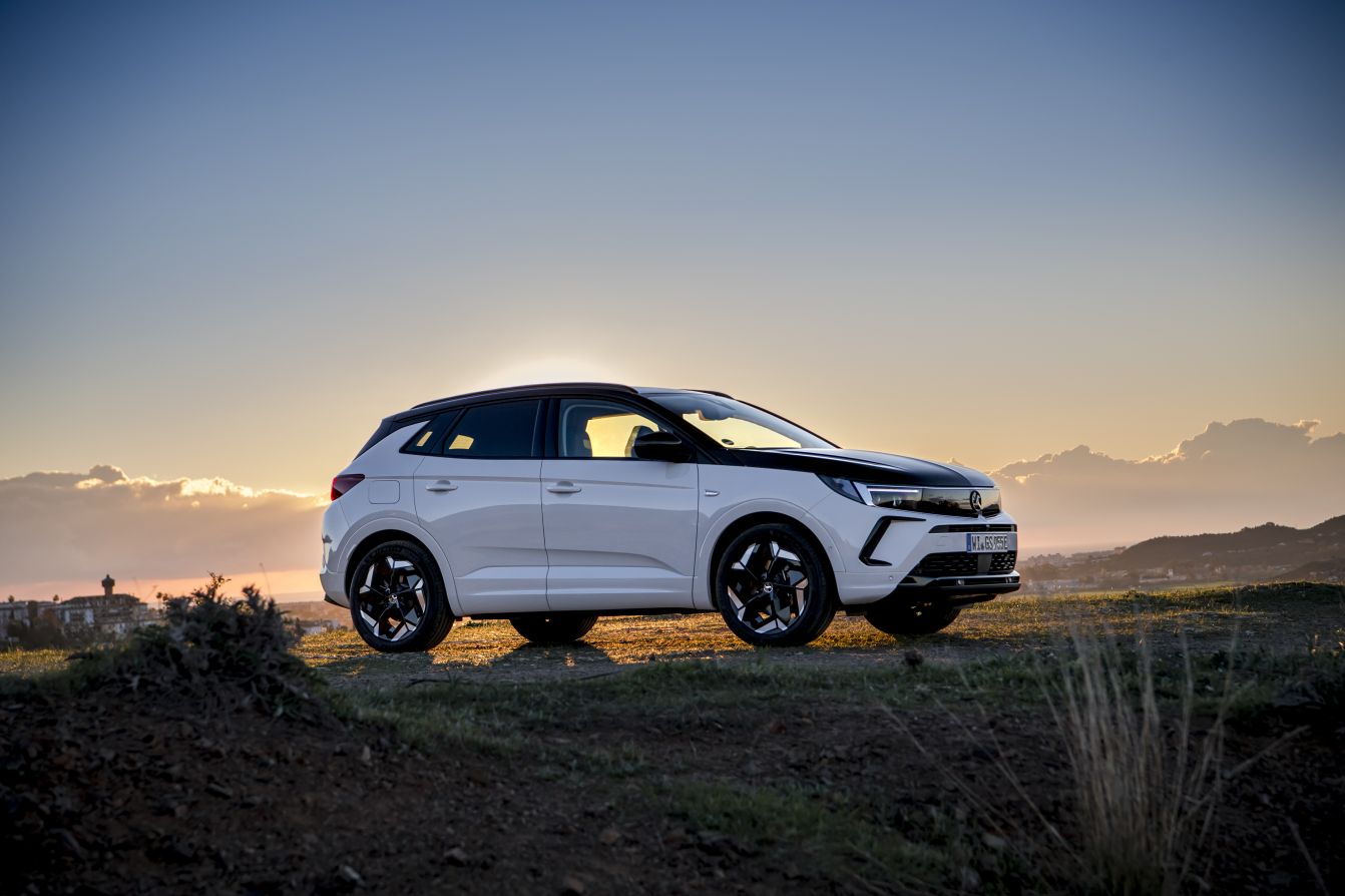 Vauxhall Grandland photo 24