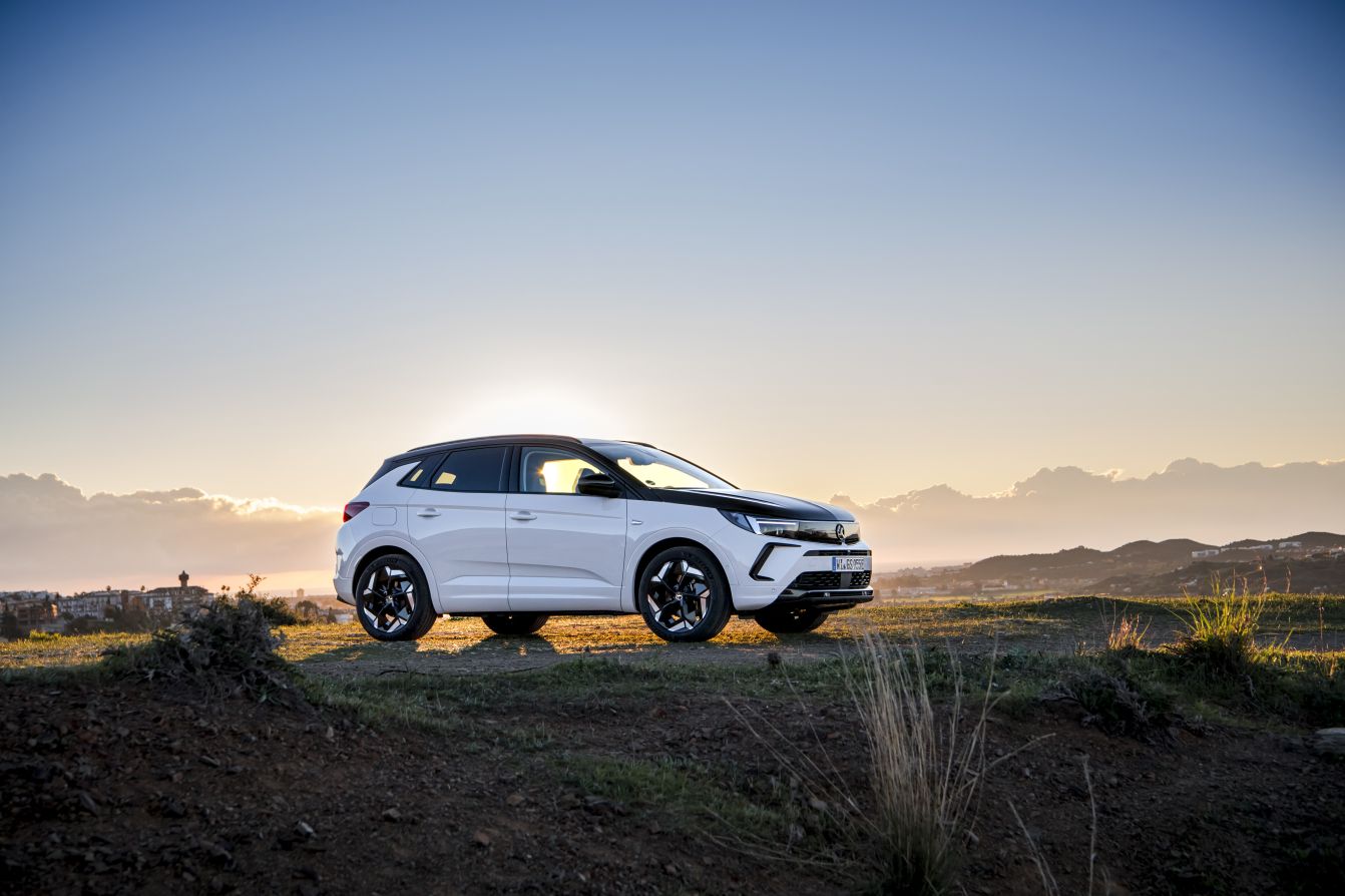 Vauxhall Grandland photo 26