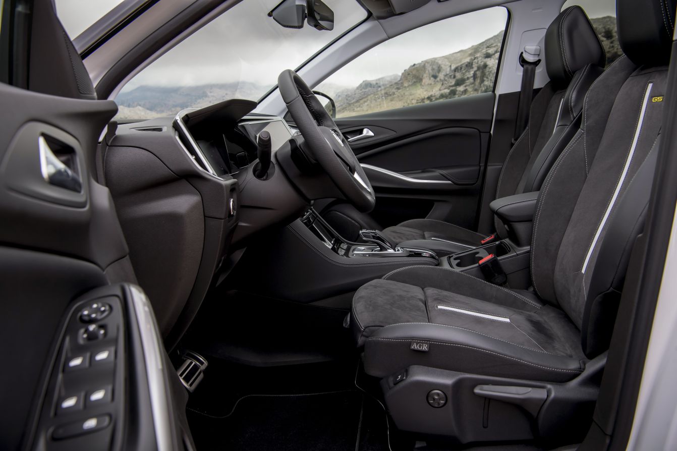 Vauxhall Grandland photo 39