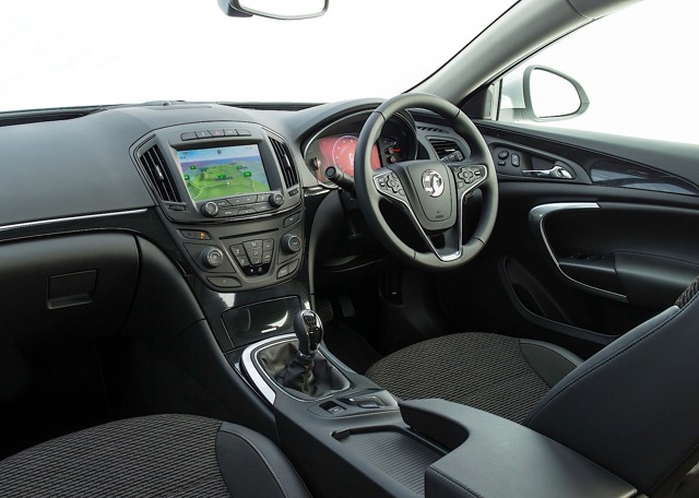 Vauxhall Insignia Country Tourer photo 34
