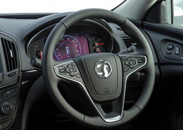 Vauxhall Insignia Country Tourer photo 35
