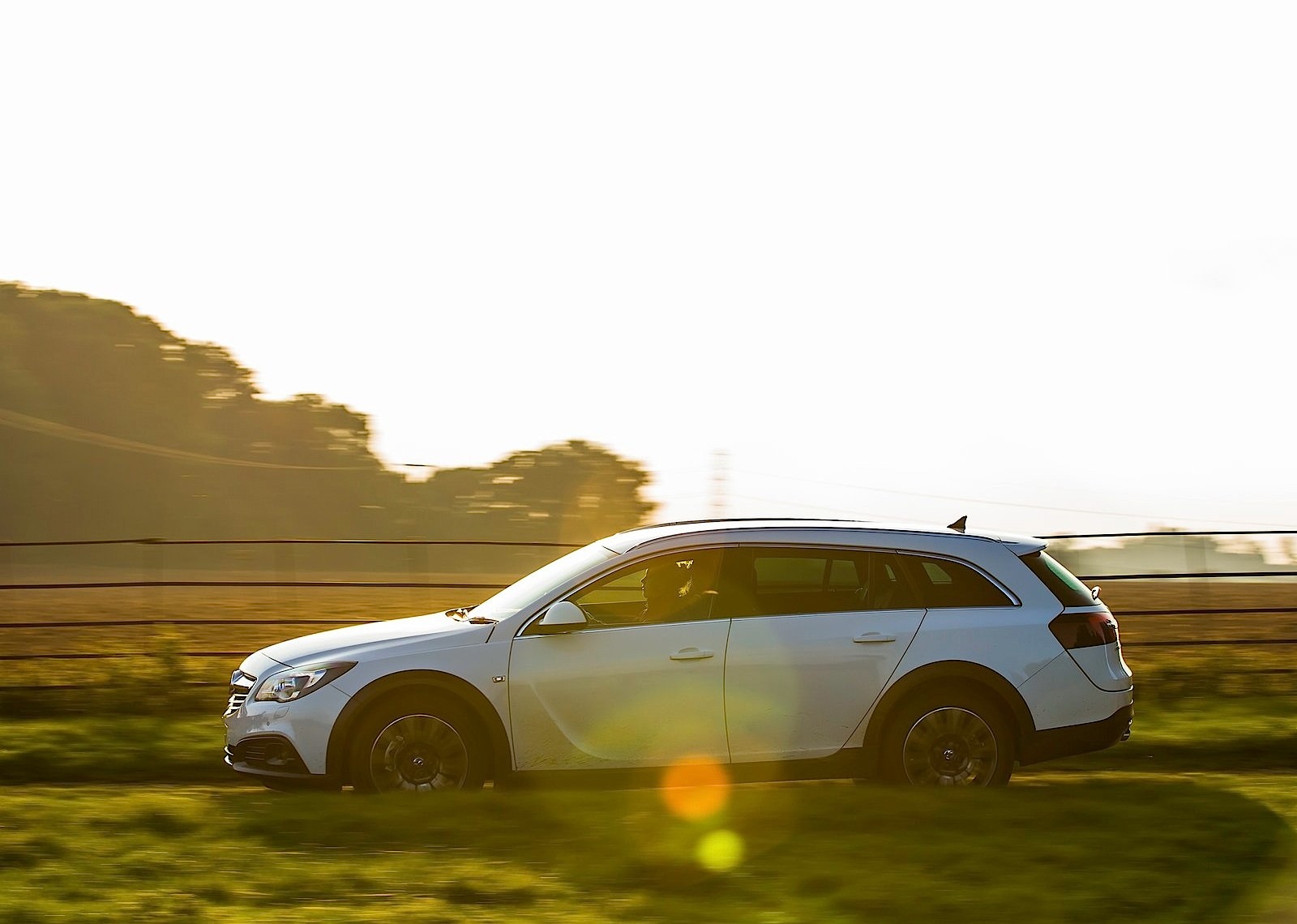 Vauxhall Insignia Country Tourer photo 11