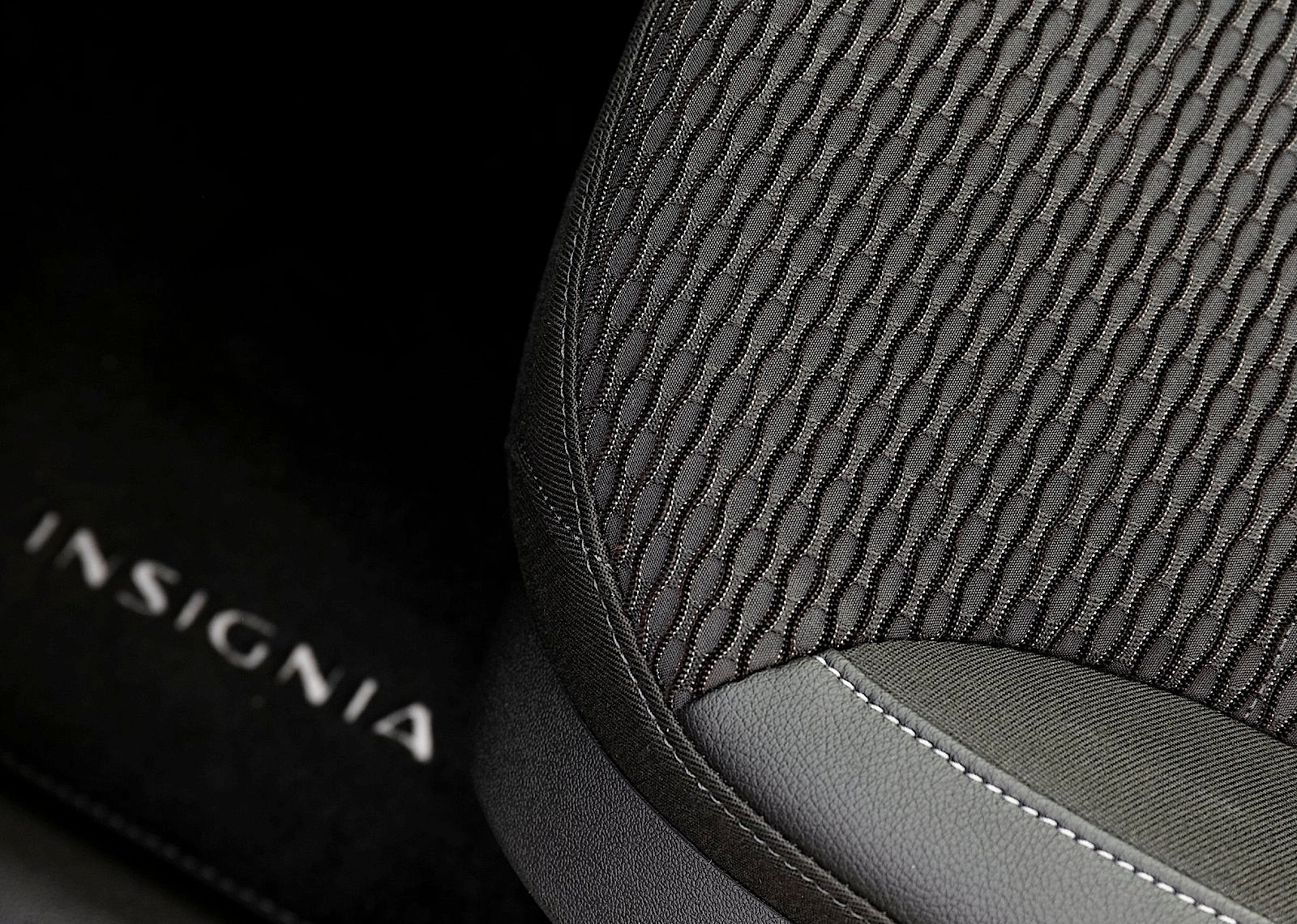 Vauxhall Insignia Country Tourer photo 17