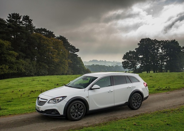 Vauxhall Insignia Country Tourer photo 26
