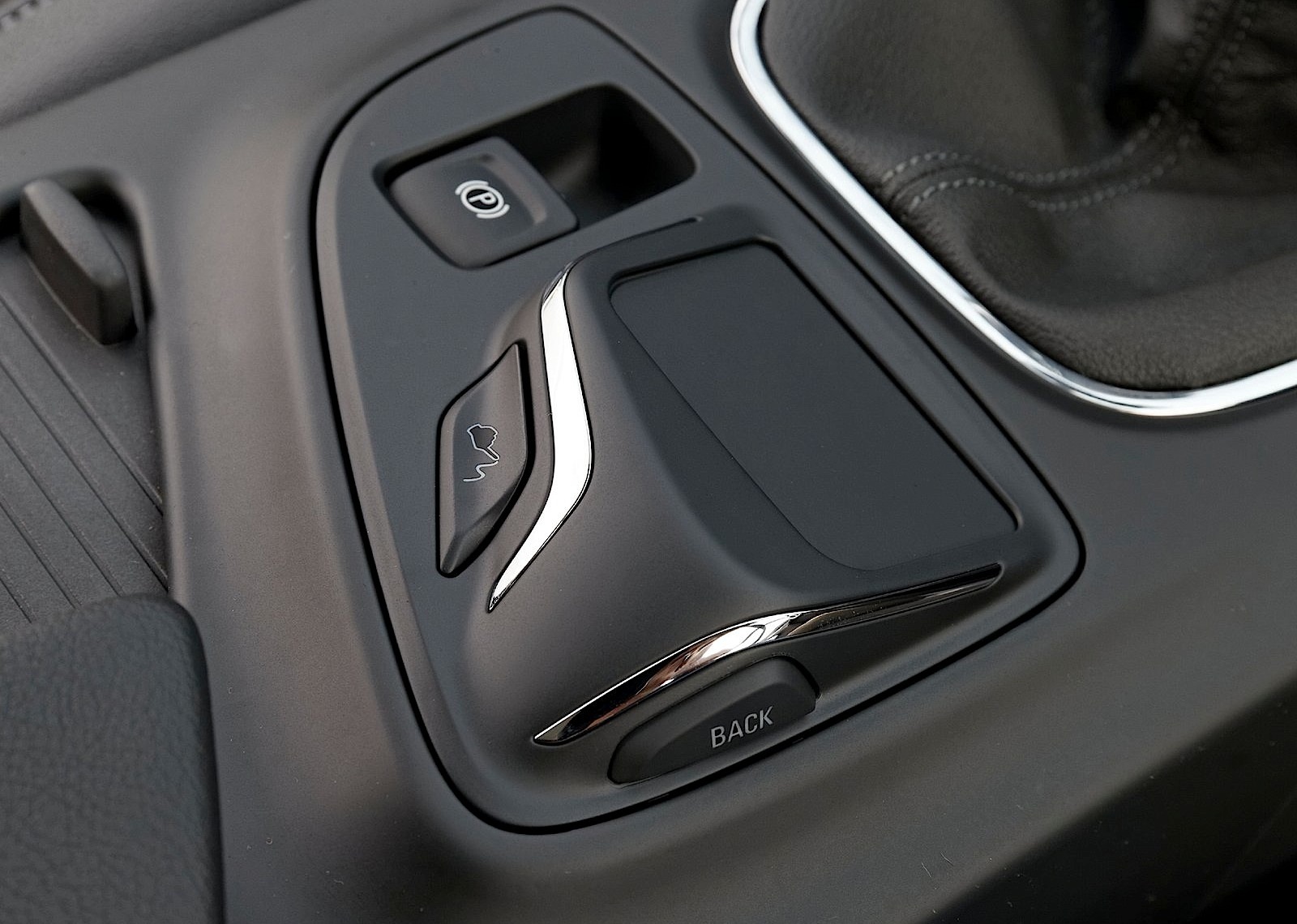 Vauxhall Insignia Country Tourer photo 38