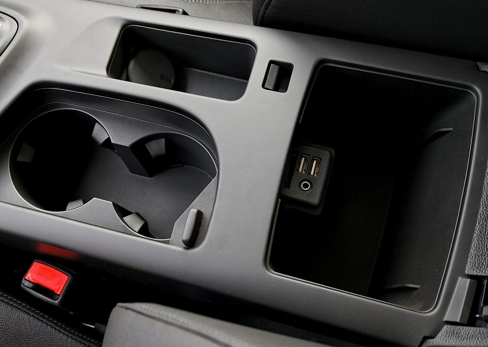 Vauxhall Insignia Country Tourer photo 39