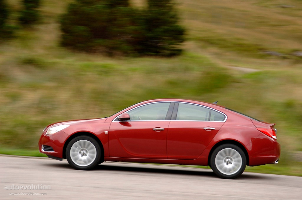 Vauxhall Insignia Sedan photo 10
