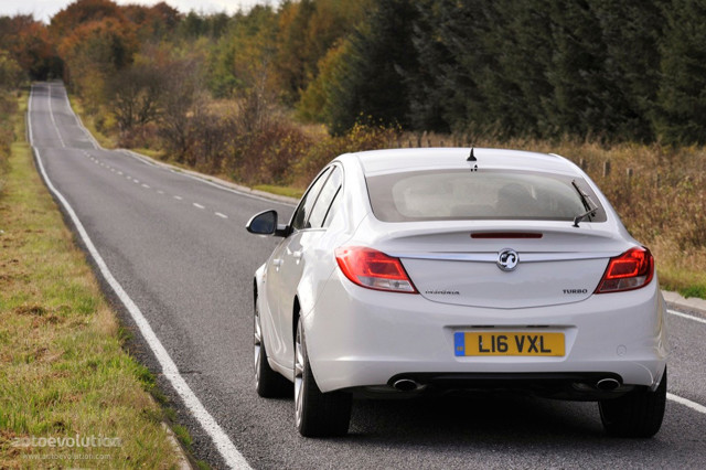 Vauxhall Insignia Sedan photo 18