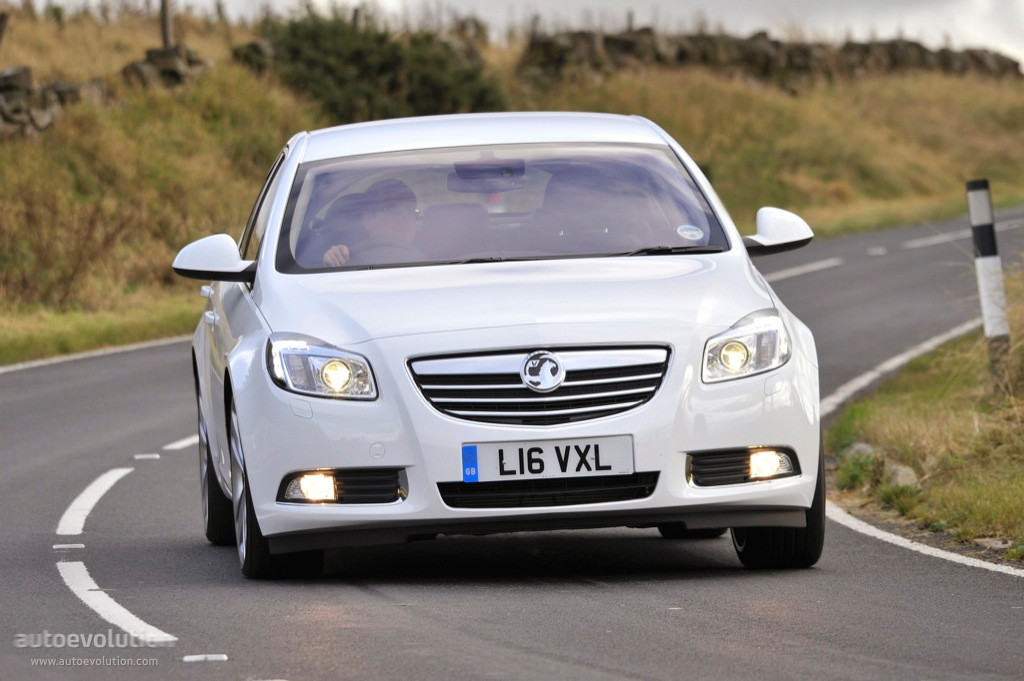 Vauxhall Insignia Sedan photo 19