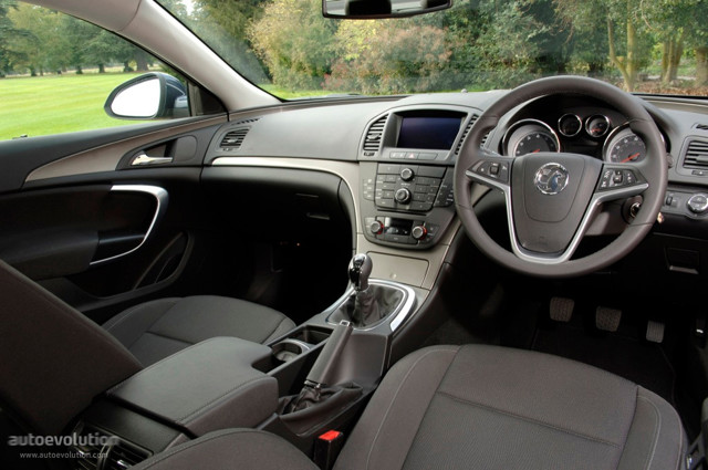 Vauxhall Insignia Sedan photo 31