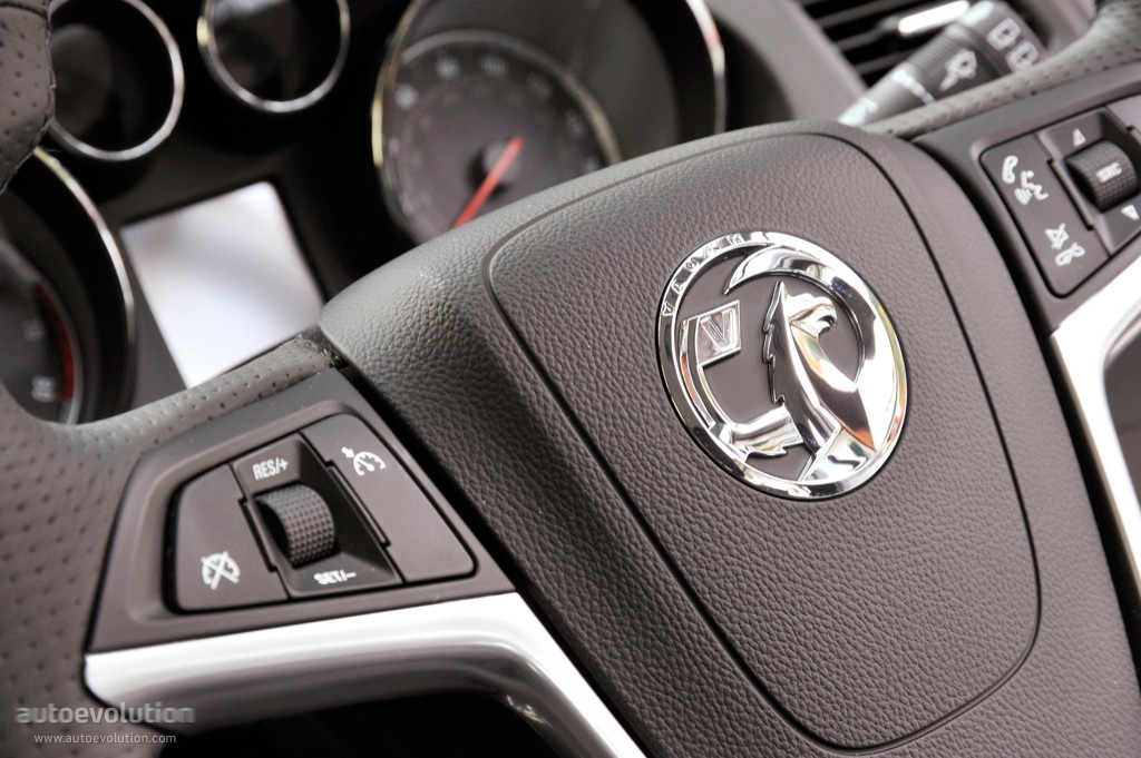 Vauxhall Insignia Sedan photo 34