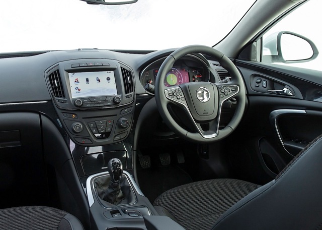 Vauxhall Insignia Sedan photo 12