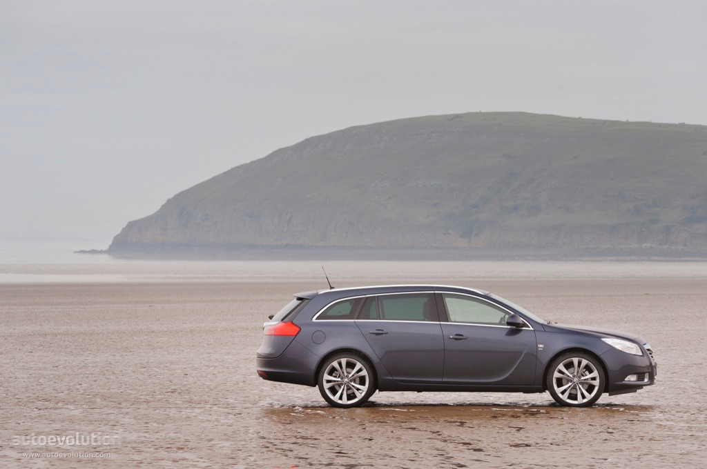 Vauxhall Insignia Sports Tourer photo 10