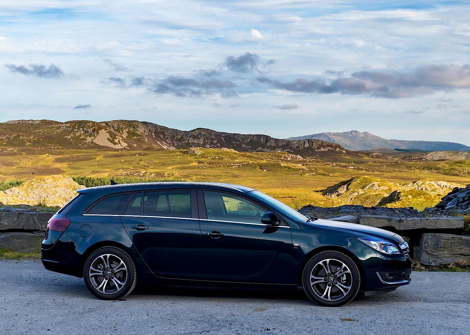 Vauxhall Insignia Sports Tourer photo 12