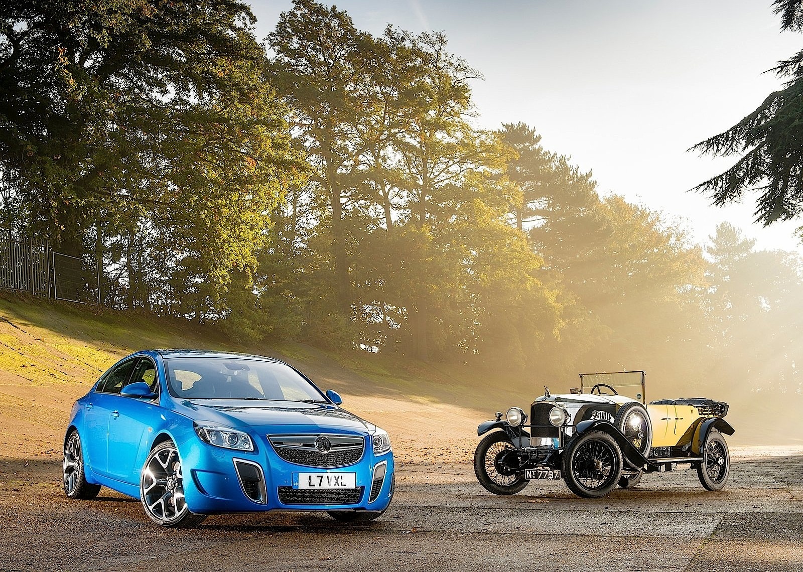 Vauxhall Insignia Vxr Sedan photo 2