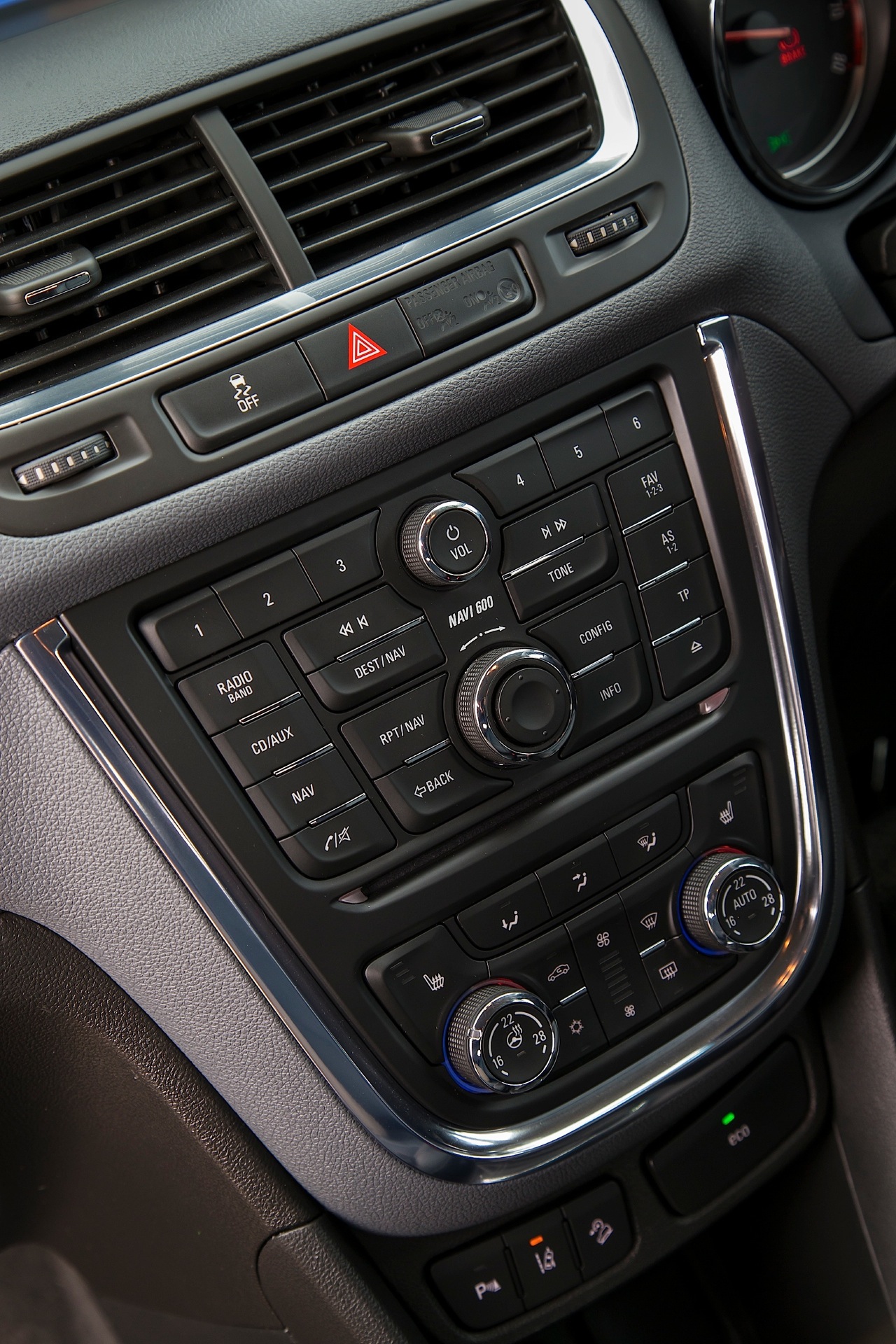 Vauxhall Mokka photo 51