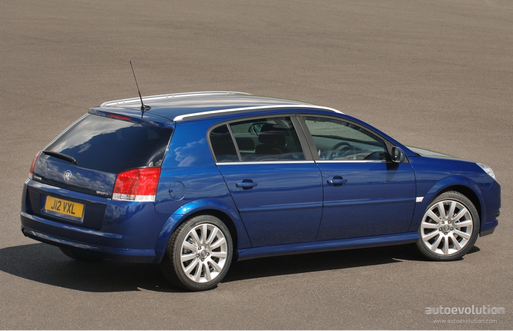 Vauxhall Signum photo 2