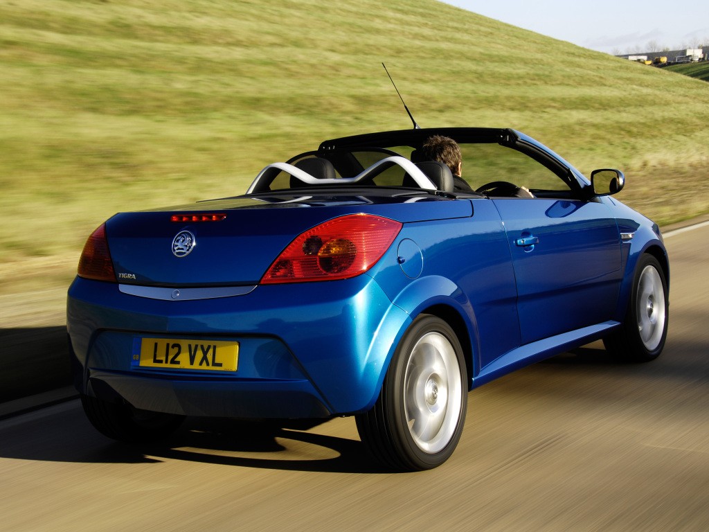 Vauxhall Tigra Twin Top photo 12