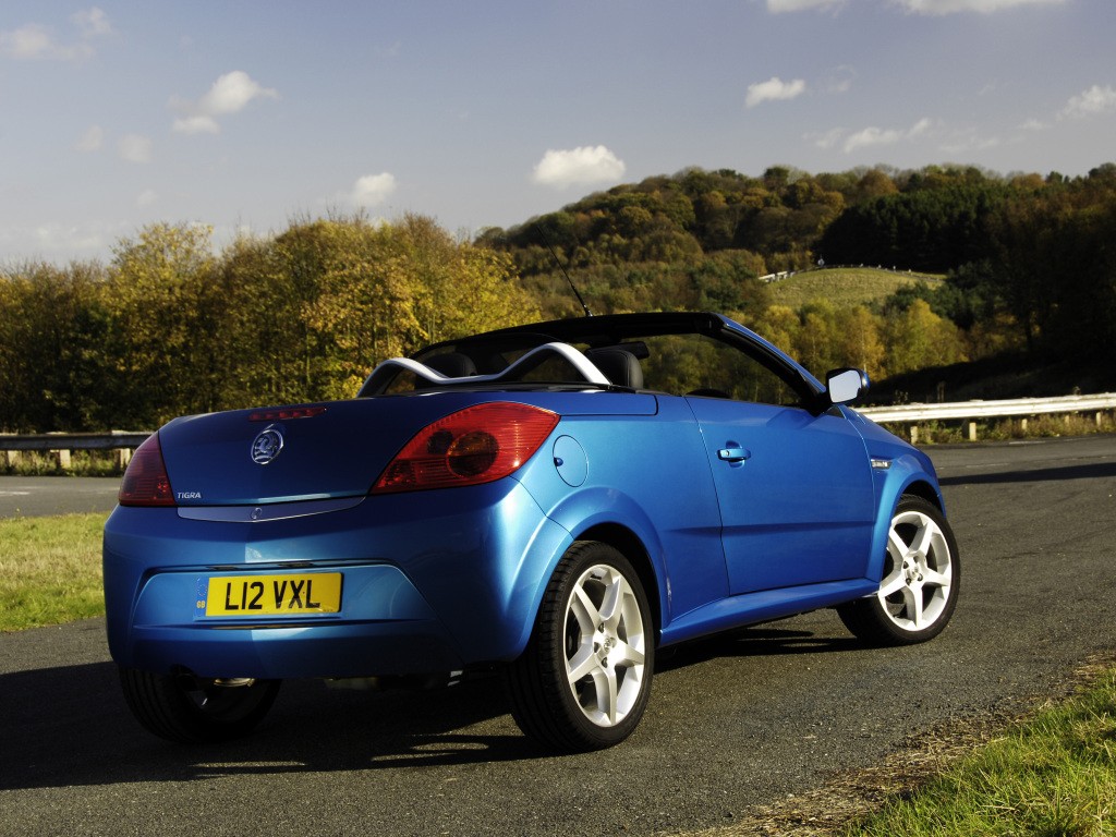 Vauxhall Tigra Twin Top photo 14