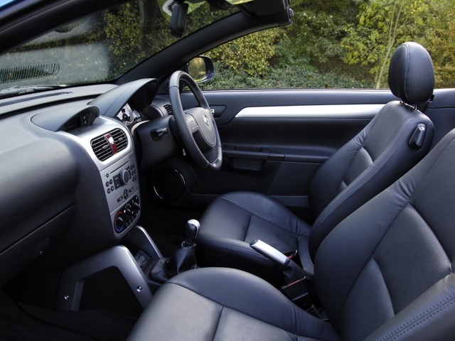 Vauxhall Tigra Twin Top photo 17