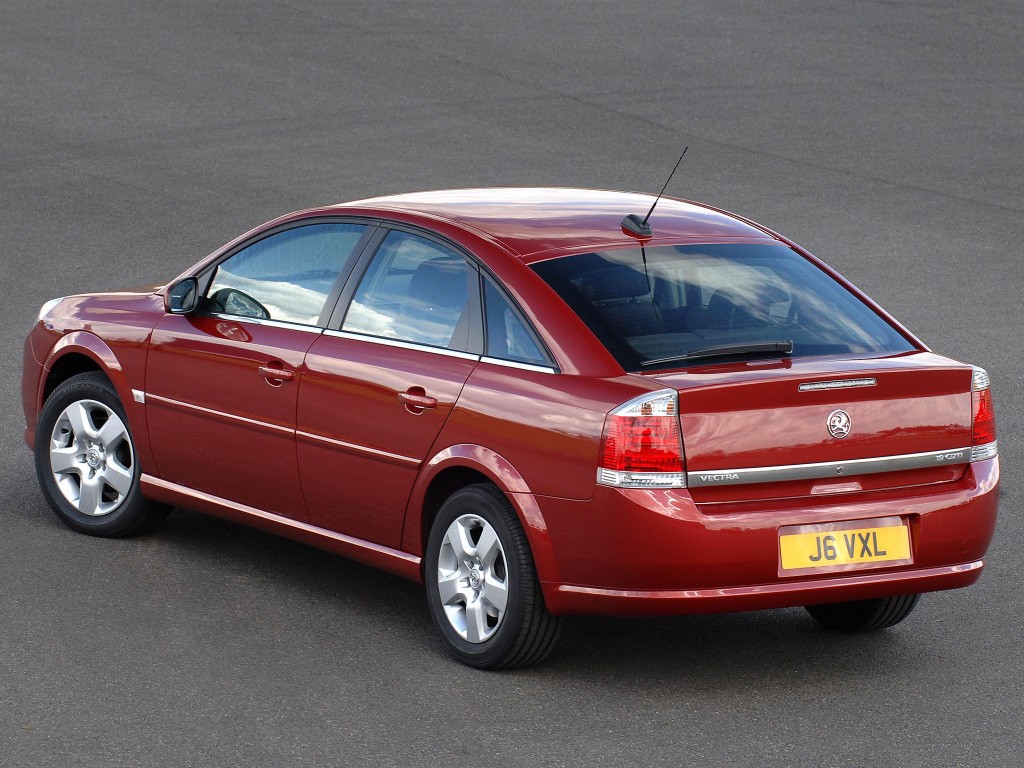 Vauxhall Vectra Hatchback photo 13