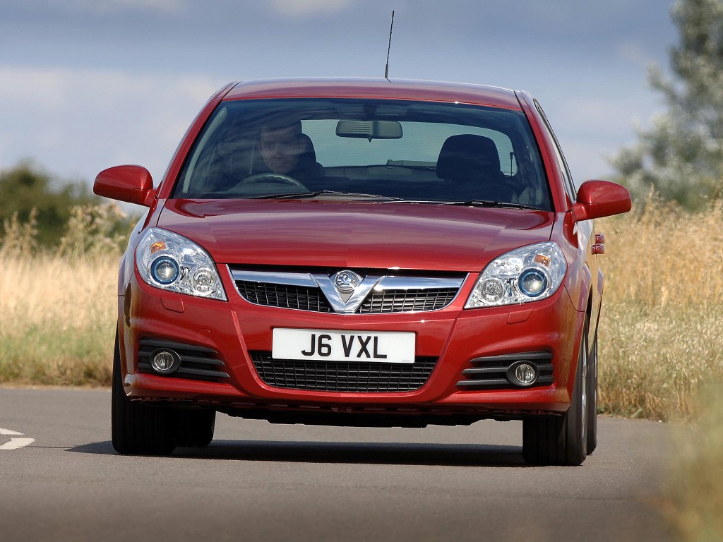 Vauxhall Vectra Hatchback photo 6