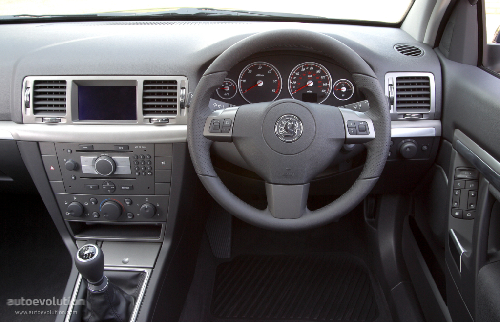 Vauxhall Vectra Saloon photo 4