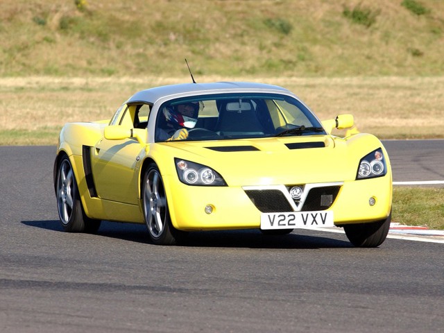 Vauxhall Vx 220 photo 8